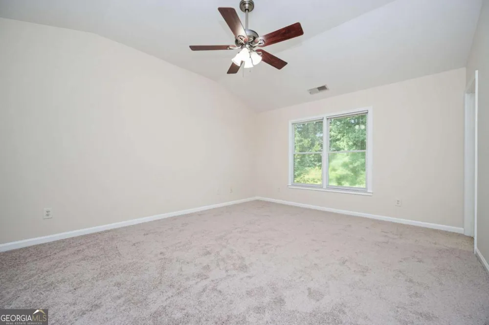 100 Red Barn LN Acworth, GA 30102