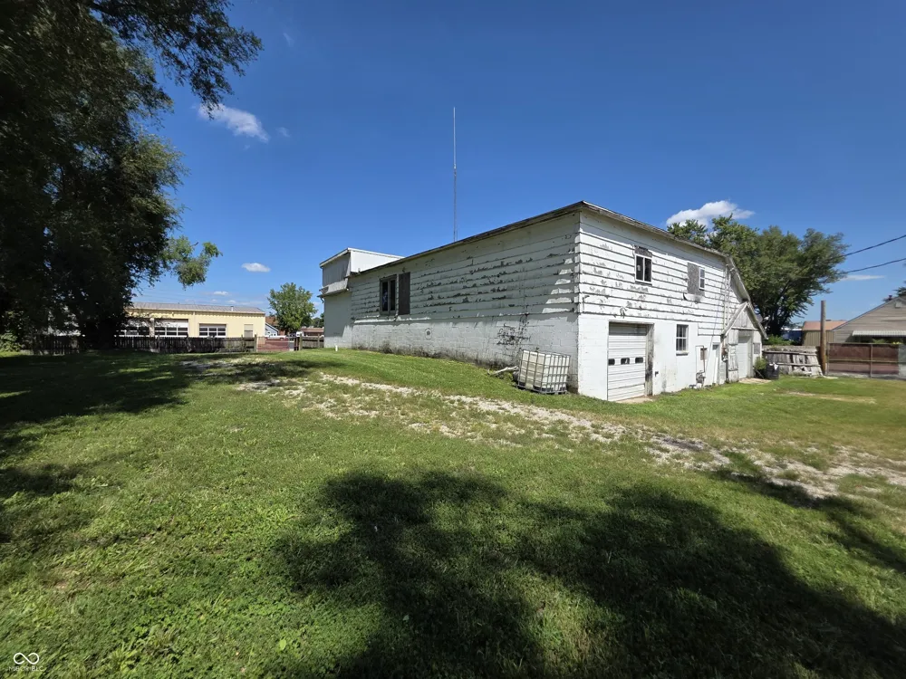 312 S Mapleton Street Columbus, IN 47201