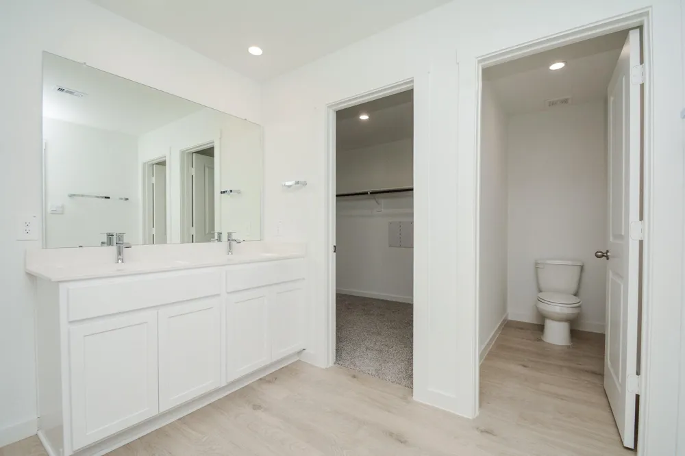 1035 Vista Pointe Drive Fresno, TX 77545