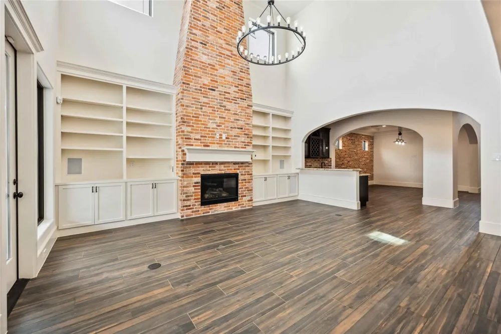 215 Malone Street Houston, TX 77007