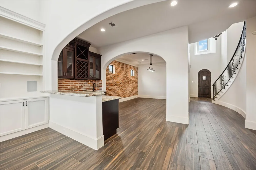 215 Malone Street Houston, TX 77007