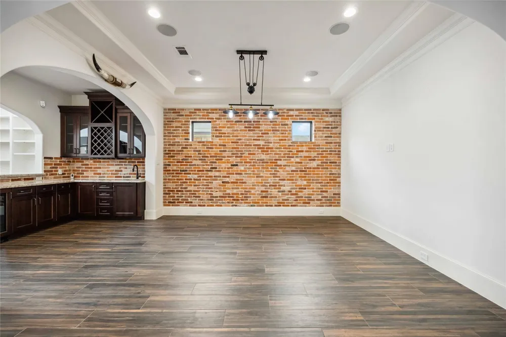 215 Malone Street Houston, TX 77007