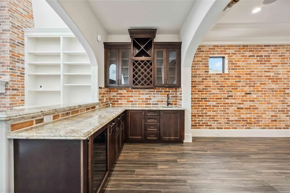 215 Malone Street Houston, TX 77007