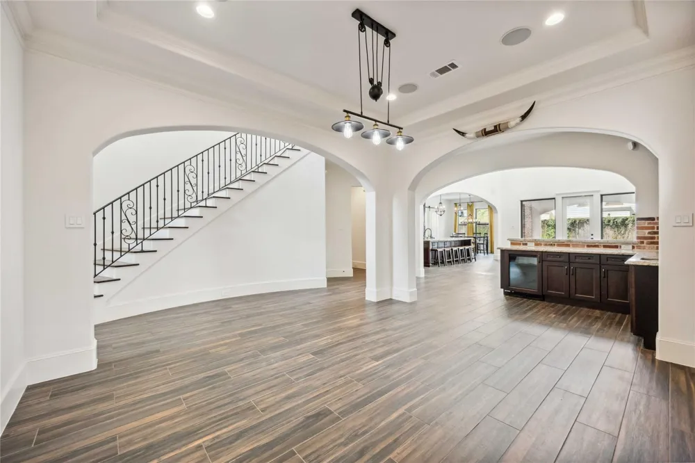 215 Malone Street Houston, TX 77007