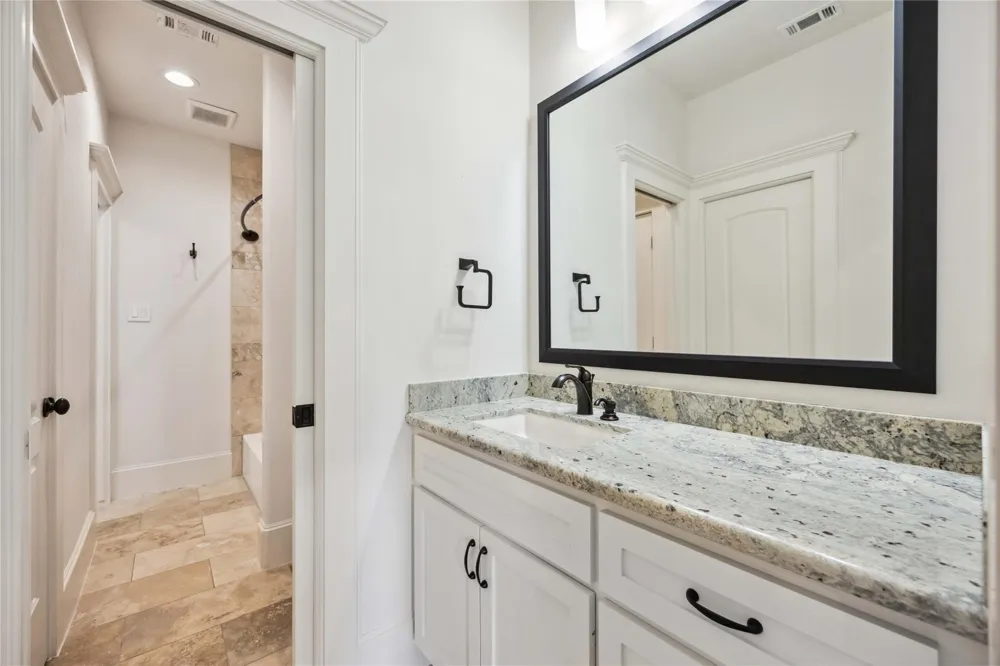 215 Malone Street Houston, TX 77007