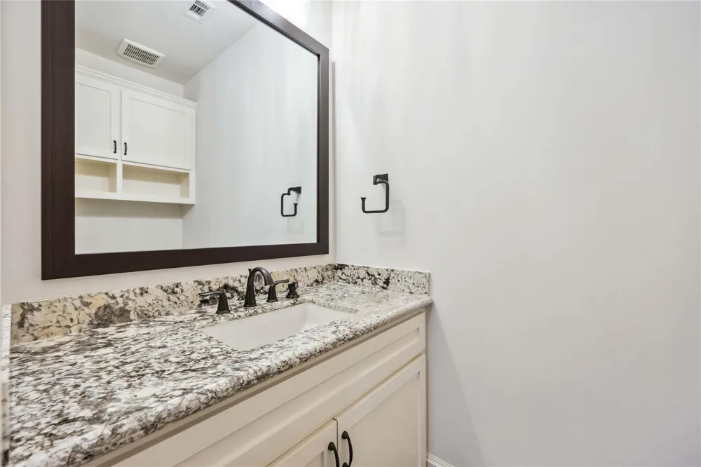 215 Malone Street Houston, TX 77007