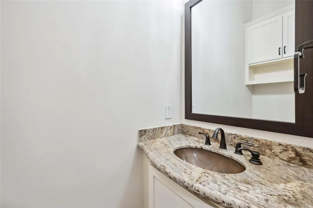 215 Malone Street Houston, TX 77007