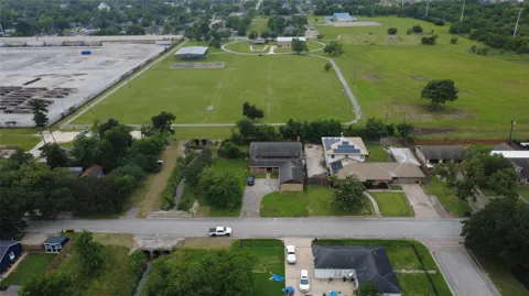 1609 Leggett Drive