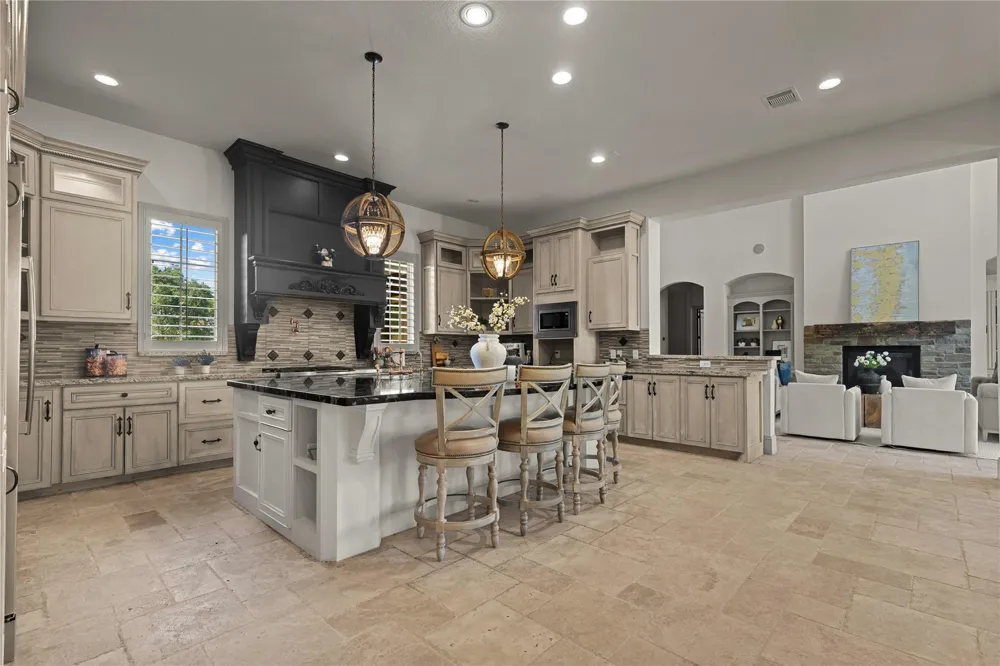 2419 Parrot Shell Lane Richmond, TX 77406