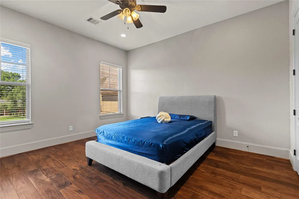 2419 Parrot Shell Lane Richmond, TX 77406
