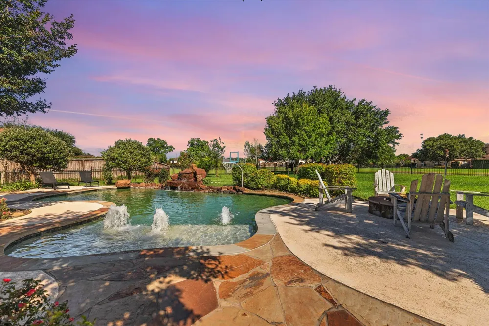 2419 Parrot Shell Lane Richmond, TX 77406