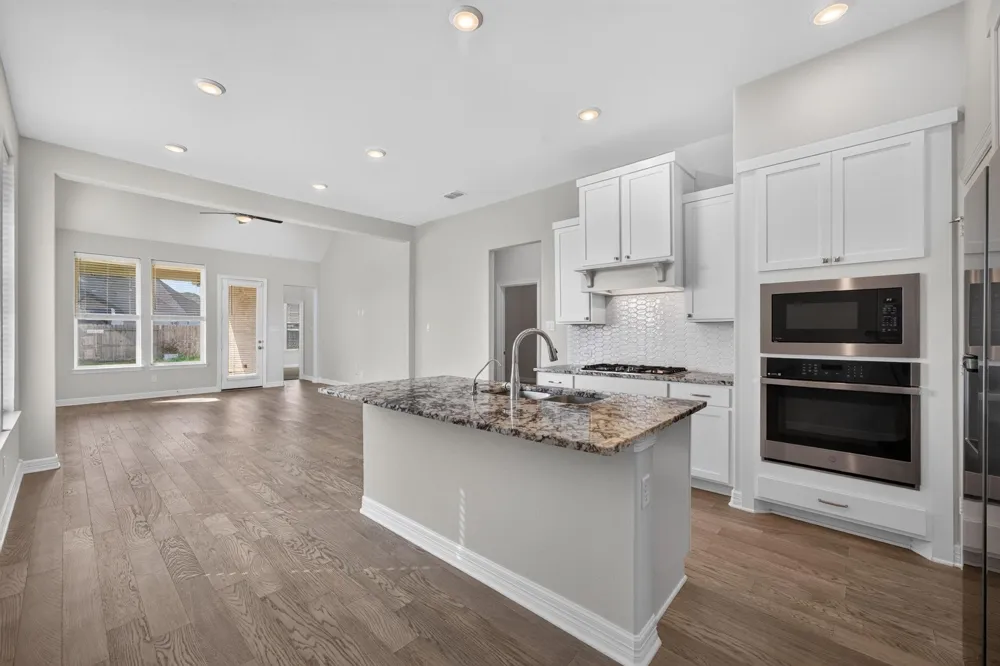 24638 Carleton Lake Lane Tomball, TX 77375