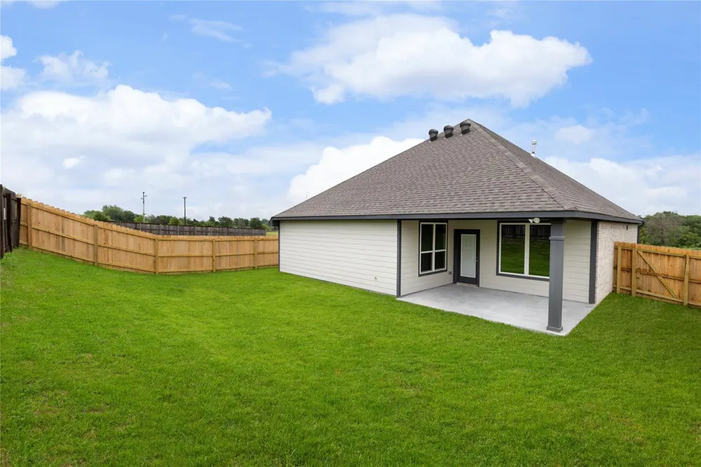 2071 Winepress Road Brenham, TX 77833