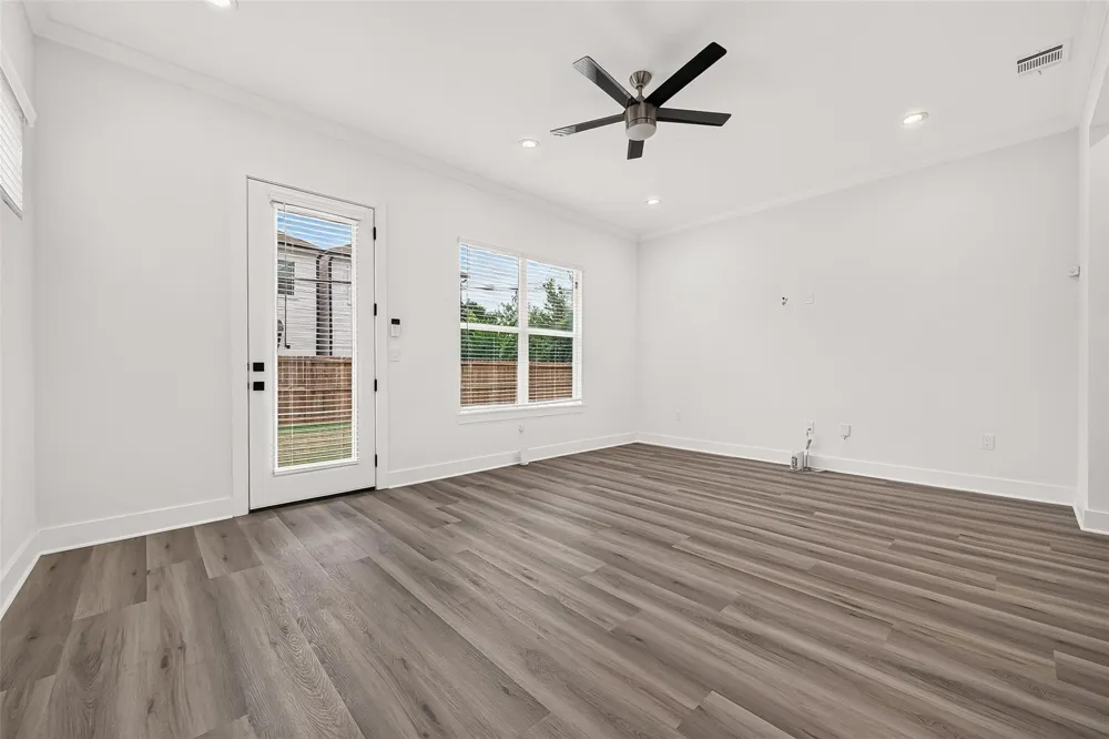 6723 Burkett Street Houston, TX 77021