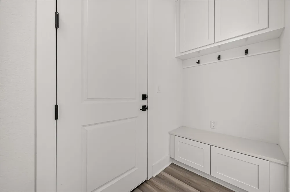 6723 Burkett Street Houston, TX 77021