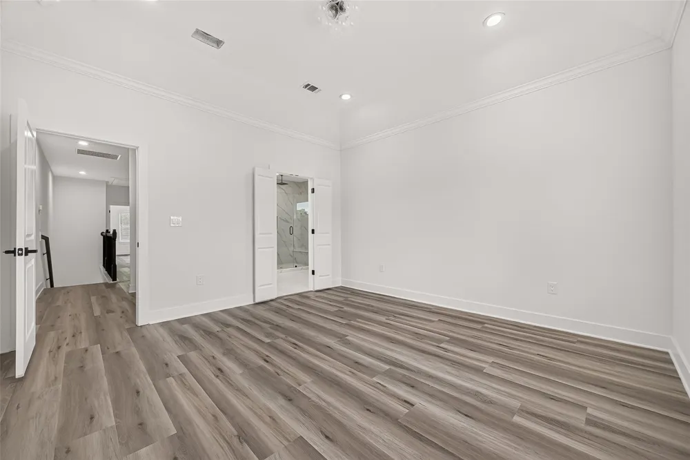 6723 Burkett Street Houston, TX 77021