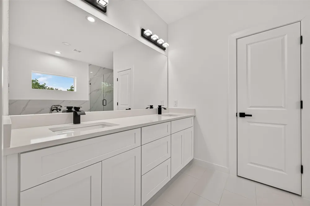 6723 Burkett Street Houston, TX 77021