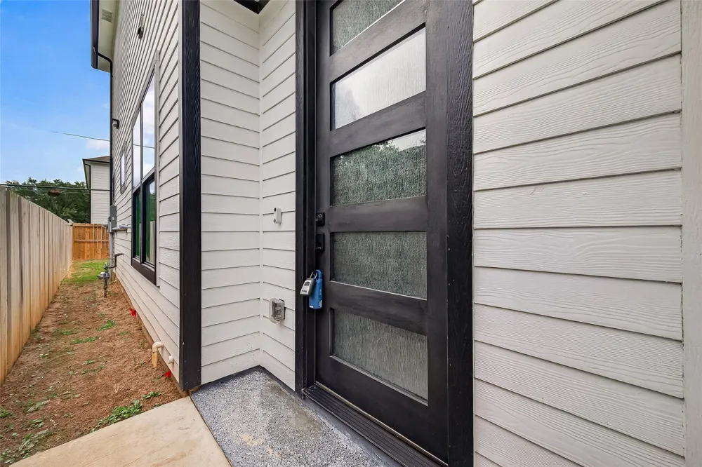 6723 Burkett Street Houston, TX 77021