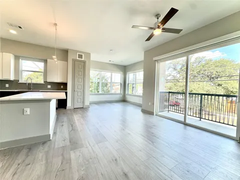 401 W 25th Street #1423