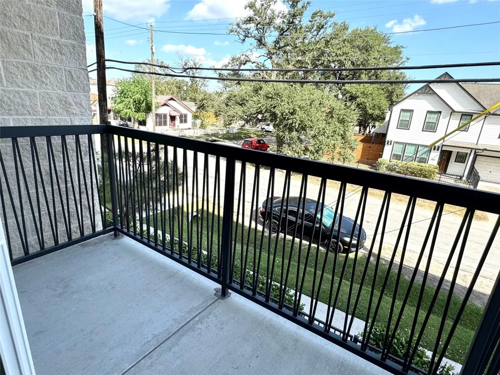 401 W 25th Street #1423 Houston, TX 77008