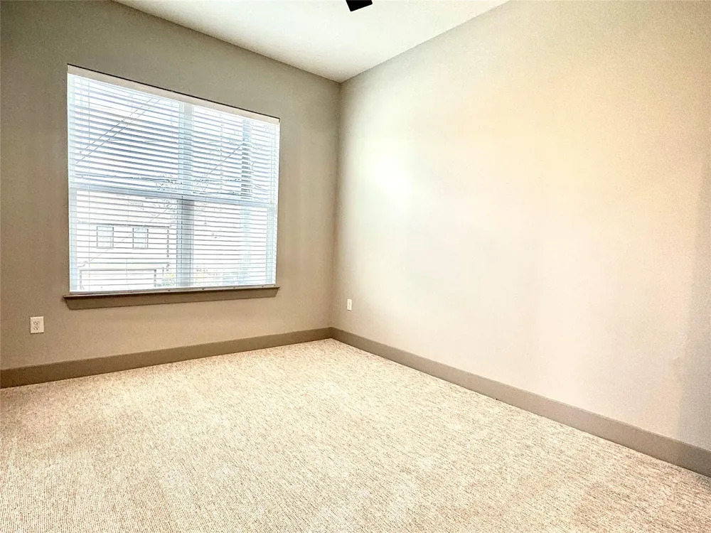 401 W 25th Street #1423 Houston, TX 77008