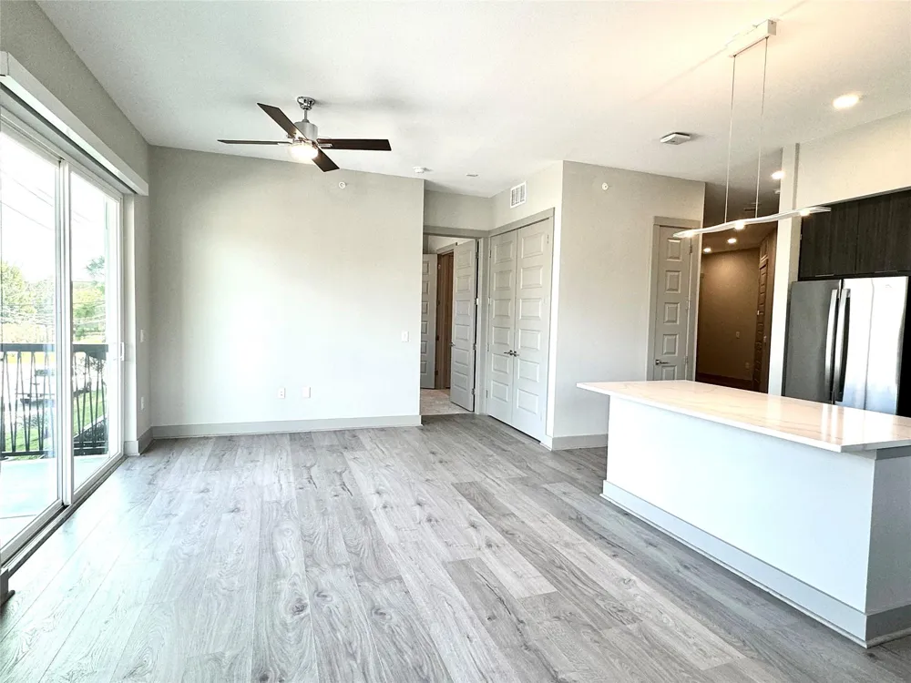 401 W 25th Street #1423 Houston, TX 77008