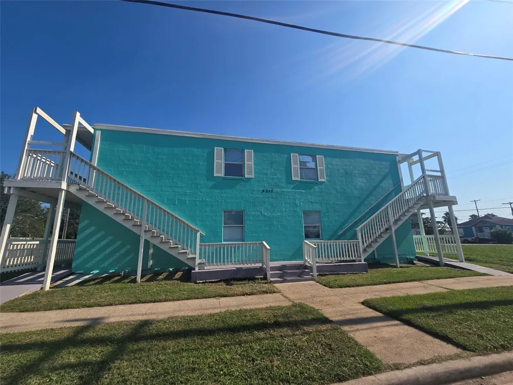 4217 Sealy Avenue #9 Galveston, TX 77550