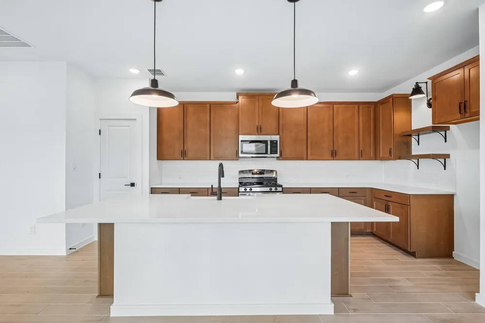 567 Day Station Drive Dayton, TX 77535