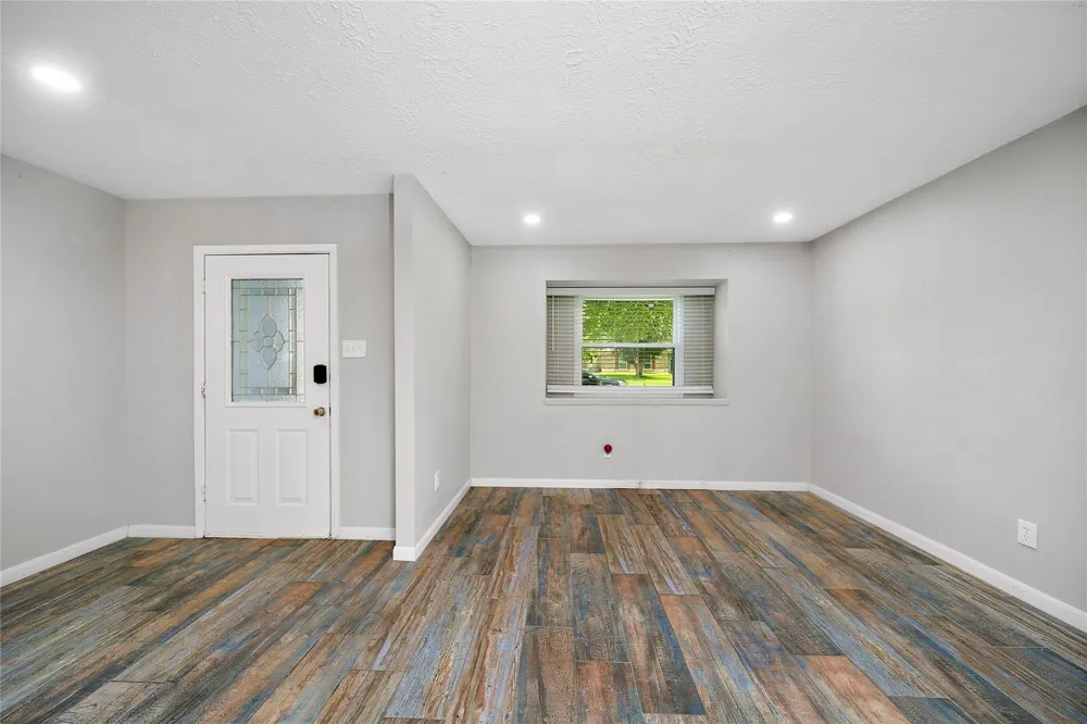 2907 Heritage House Drive Webster, TX 77598