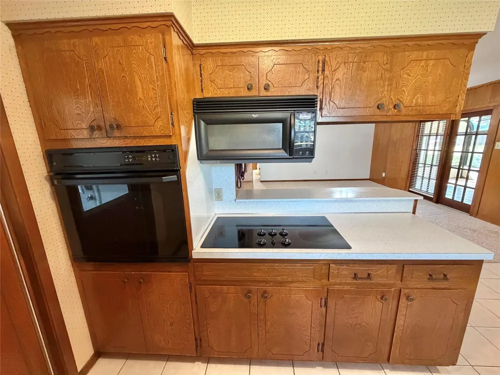 1302 Avenue H Danbury, TX 77534