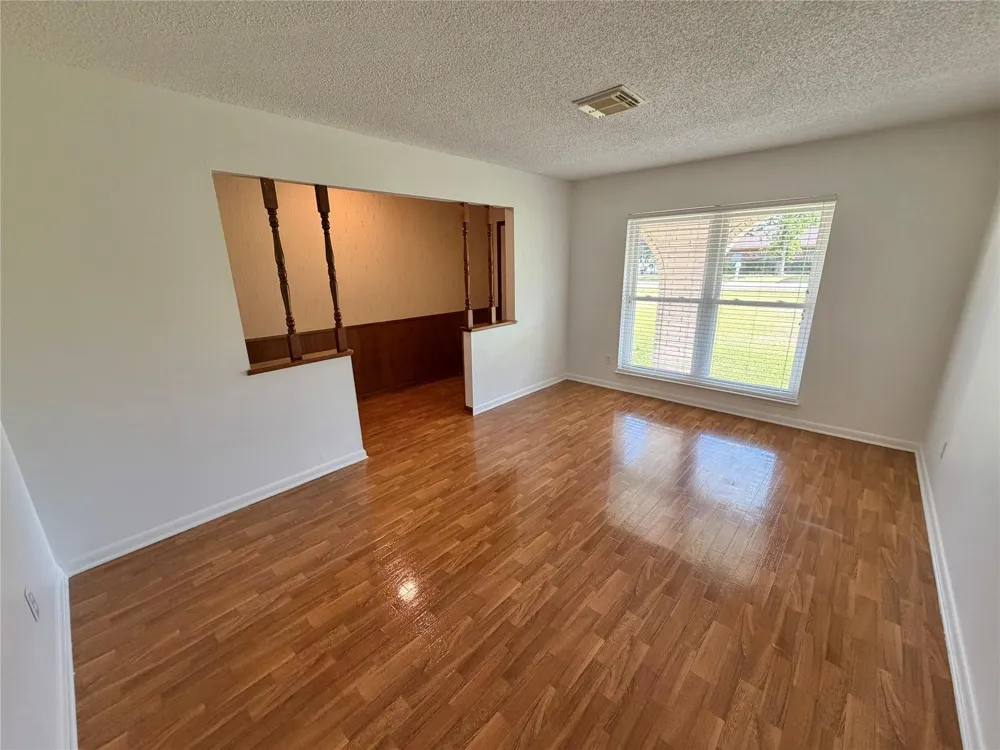 1302 Avenue H Danbury, TX 77534