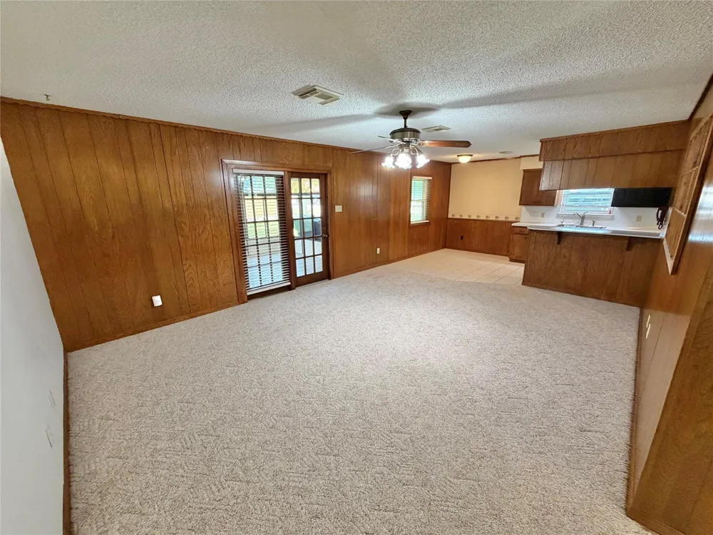 1302 Avenue H Danbury, TX 77534