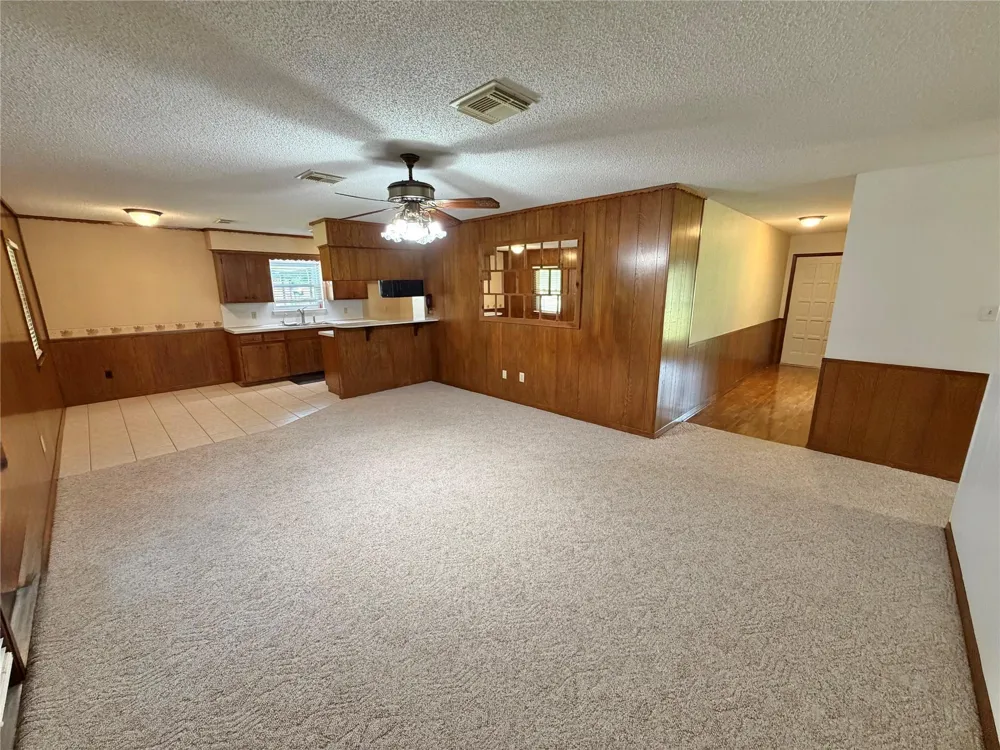 1302 Avenue H Danbury, TX 77534
