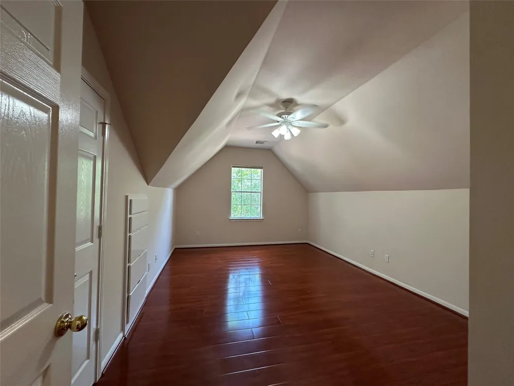 17 Ambleside Crescent Drive Sugar Land, TX 77479