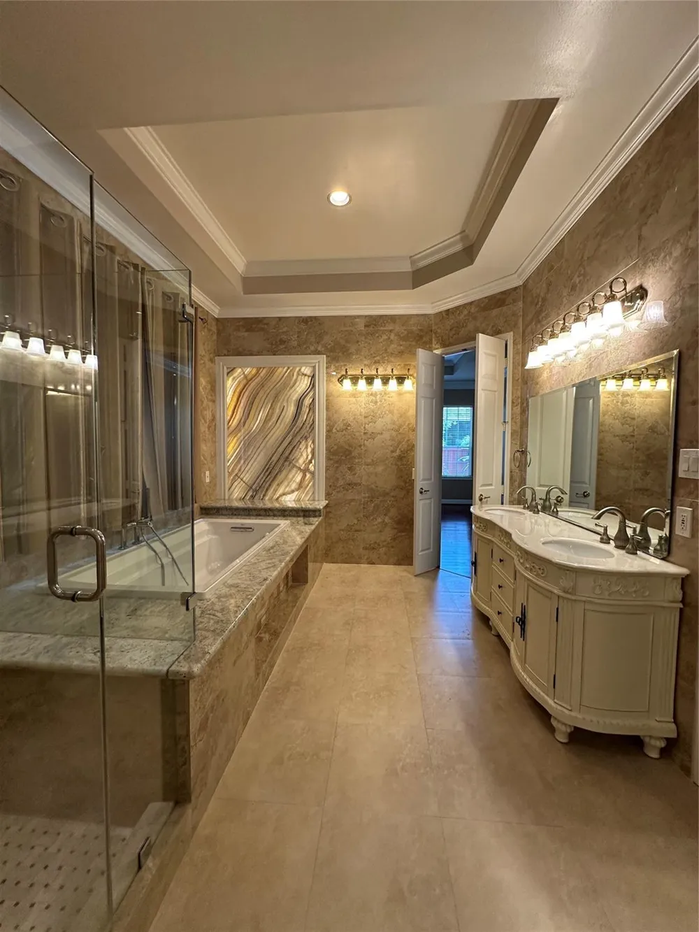 17 Ambleside Crescent Drive Sugar Land, TX 77479