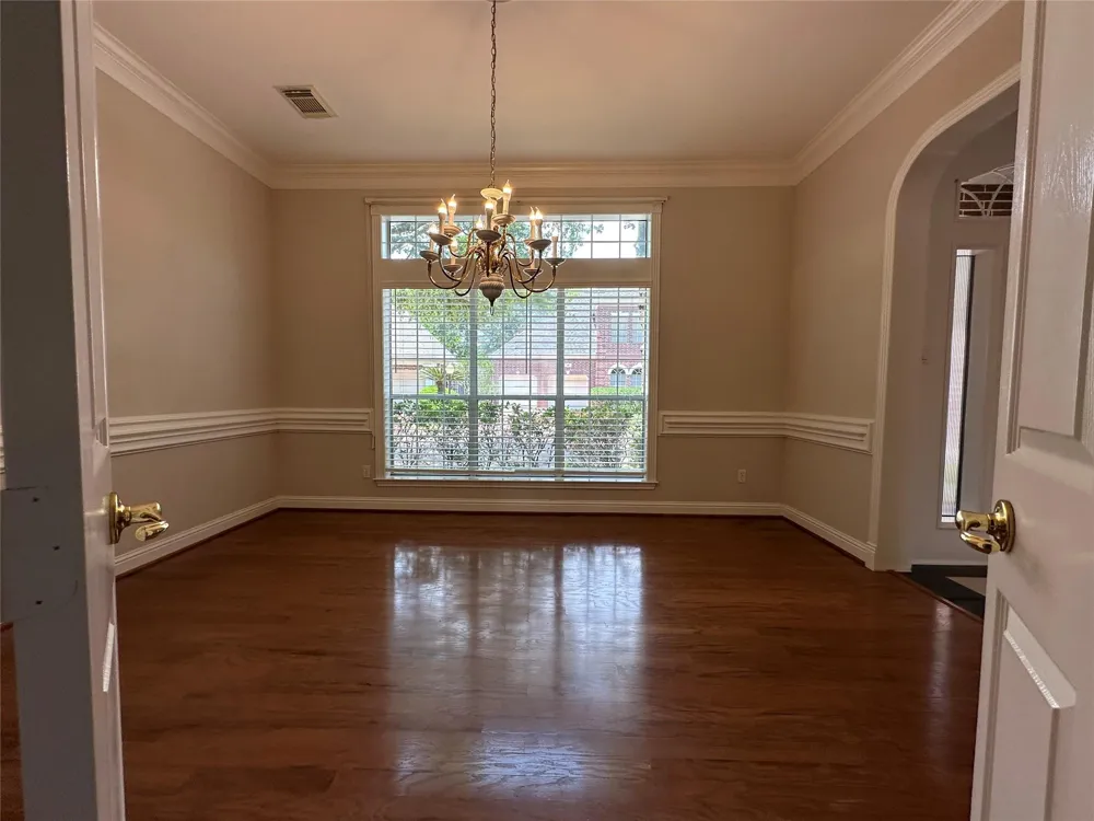 17 Ambleside Crescent Drive Sugar Land, TX 77479