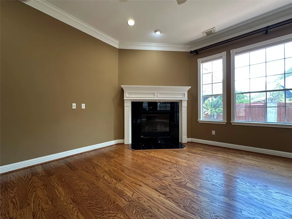 17 Ambleside Crescent Drive Sugar Land, TX 77479