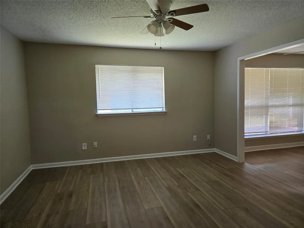 2515 Maple Tree Stafford, TX 77477