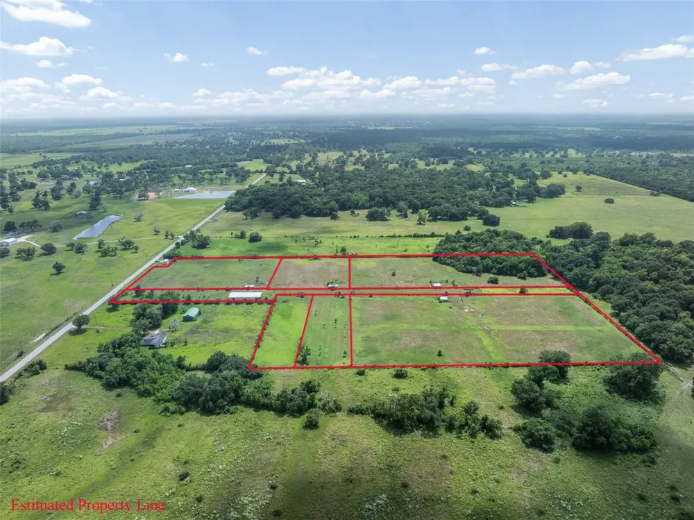 7910 Cr-628 Brazoria, TX 77422