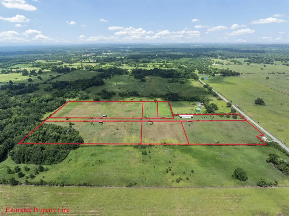 7910 Cr-628 Brazoria, TX 77422