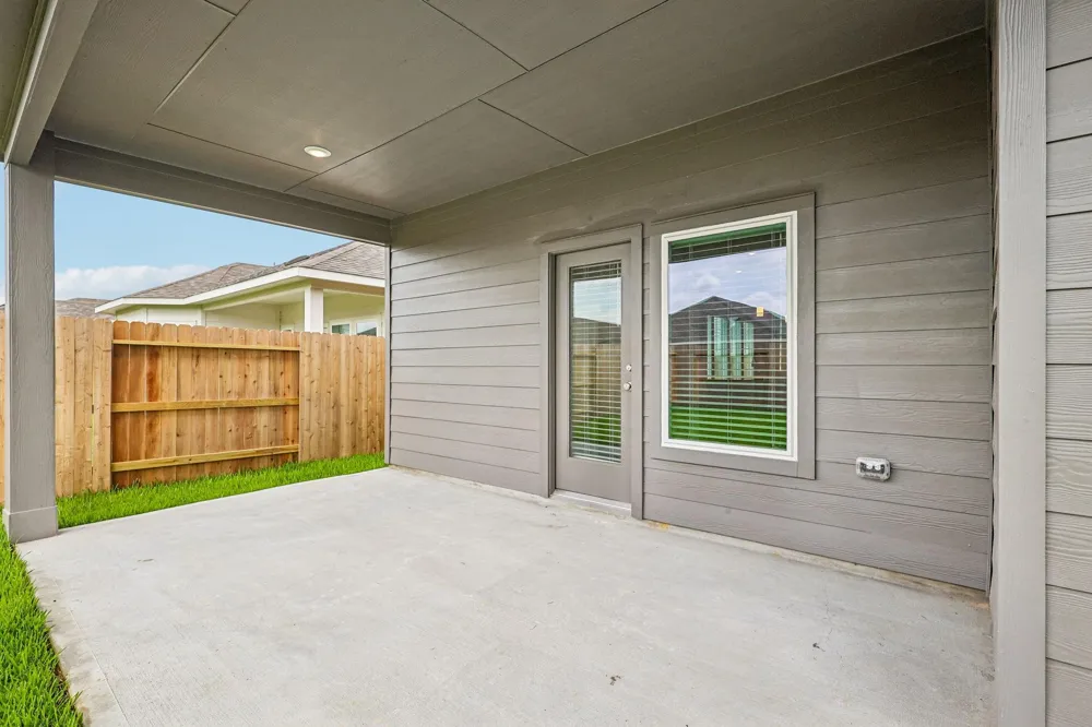 17215 Remington Meadows Street Waller, TX 77484