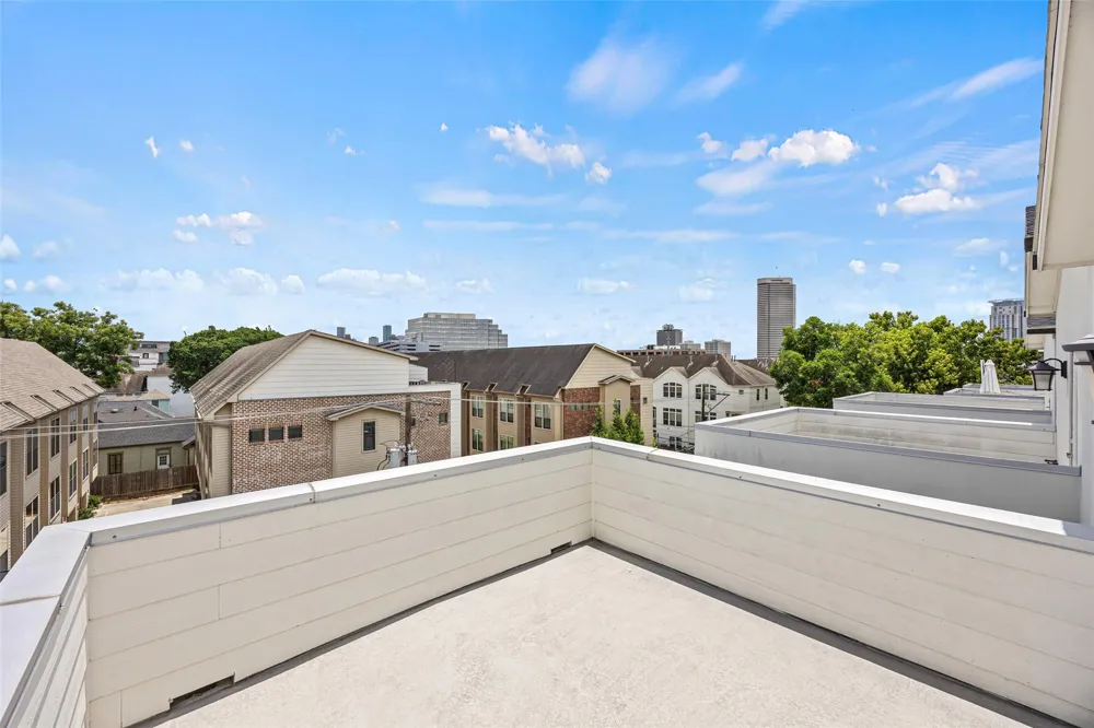 719 Leverkuhn Street Houston, TX 77007