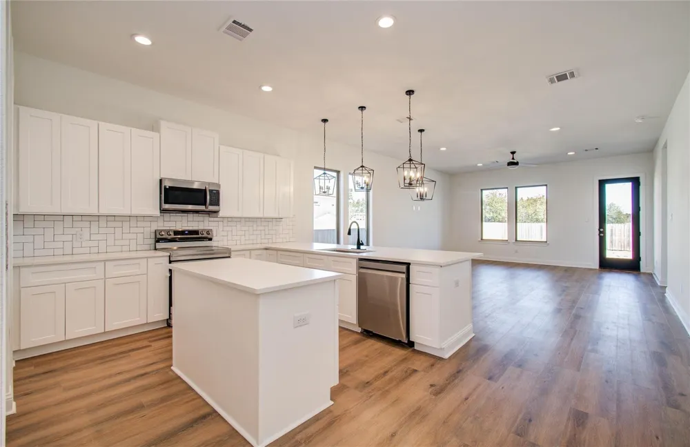 1248 Road 5802 Cleveland, TX 77327