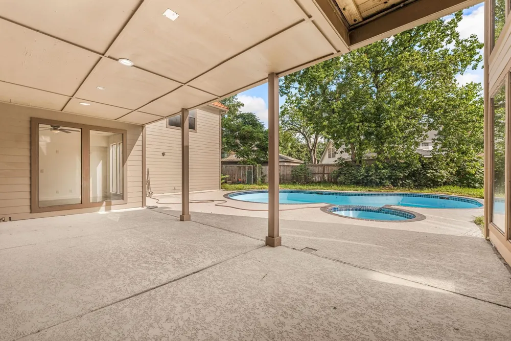 13806 Wilde Forest Court Sugar Land, TX 77498
