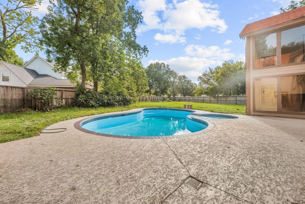 13806 Wilde Forest Court Sugar Land, TX 77498