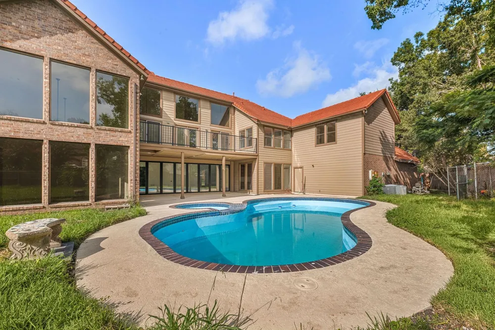 13806 Wilde Forest Court Sugar Land, TX 77498