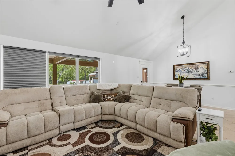 203 Mapleleaf Street Magnolia, TX 77354