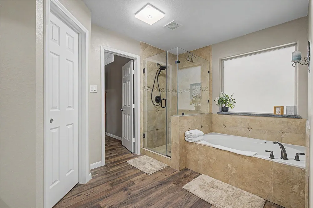203 Mapleleaf Street Magnolia, TX 77354