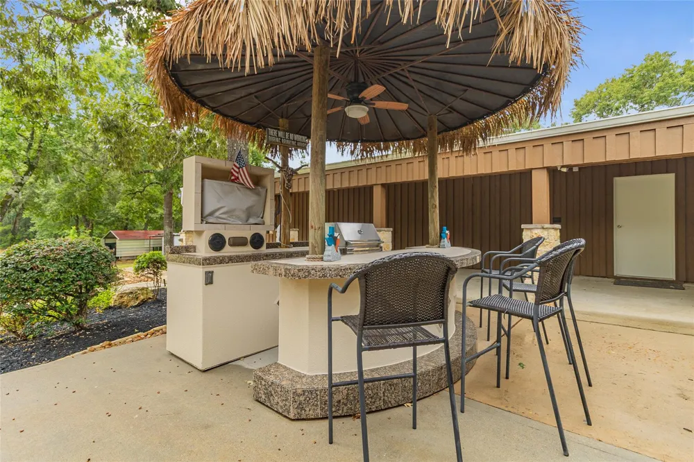 203 Mapleleaf Street Magnolia, TX 77354