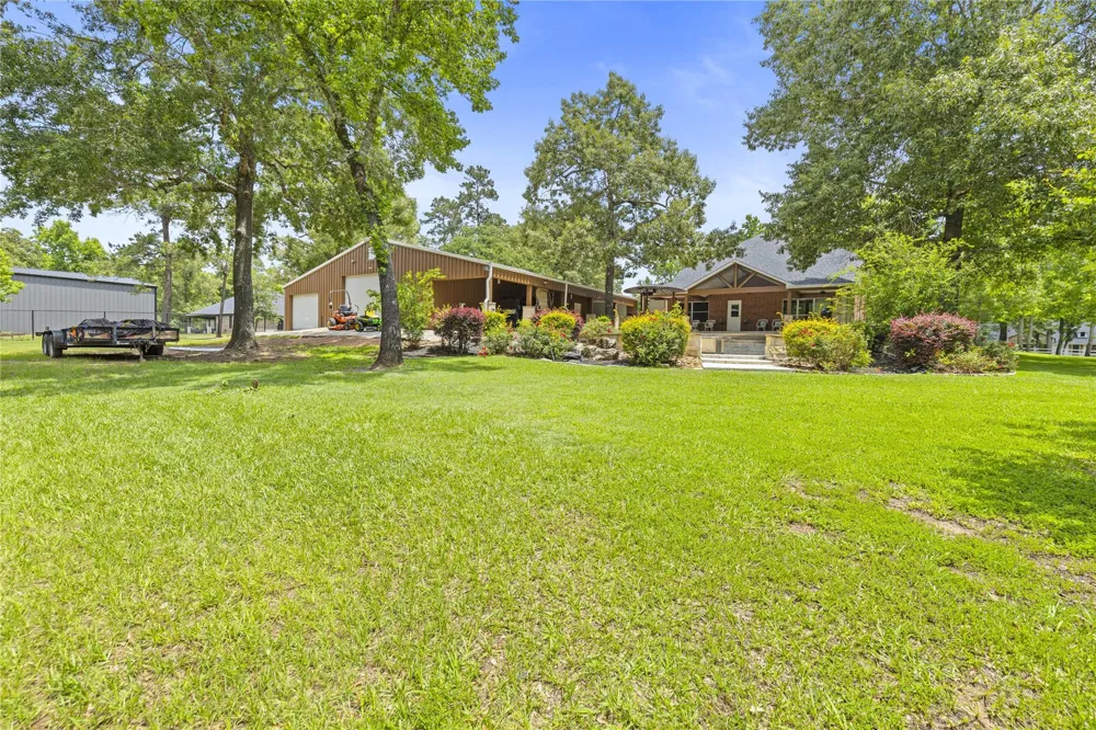 203 Mapleleaf Street Magnolia, TX 77354